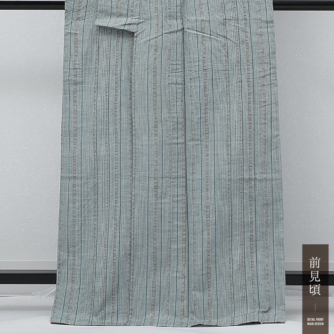 洗える着物 木綿の紬 単衣 身丈168cm 裄丈68cm 木綿 Aランク カジュアル 広衿 XSサイズ 肩当て 縞 グレー系 RP 1223-17278