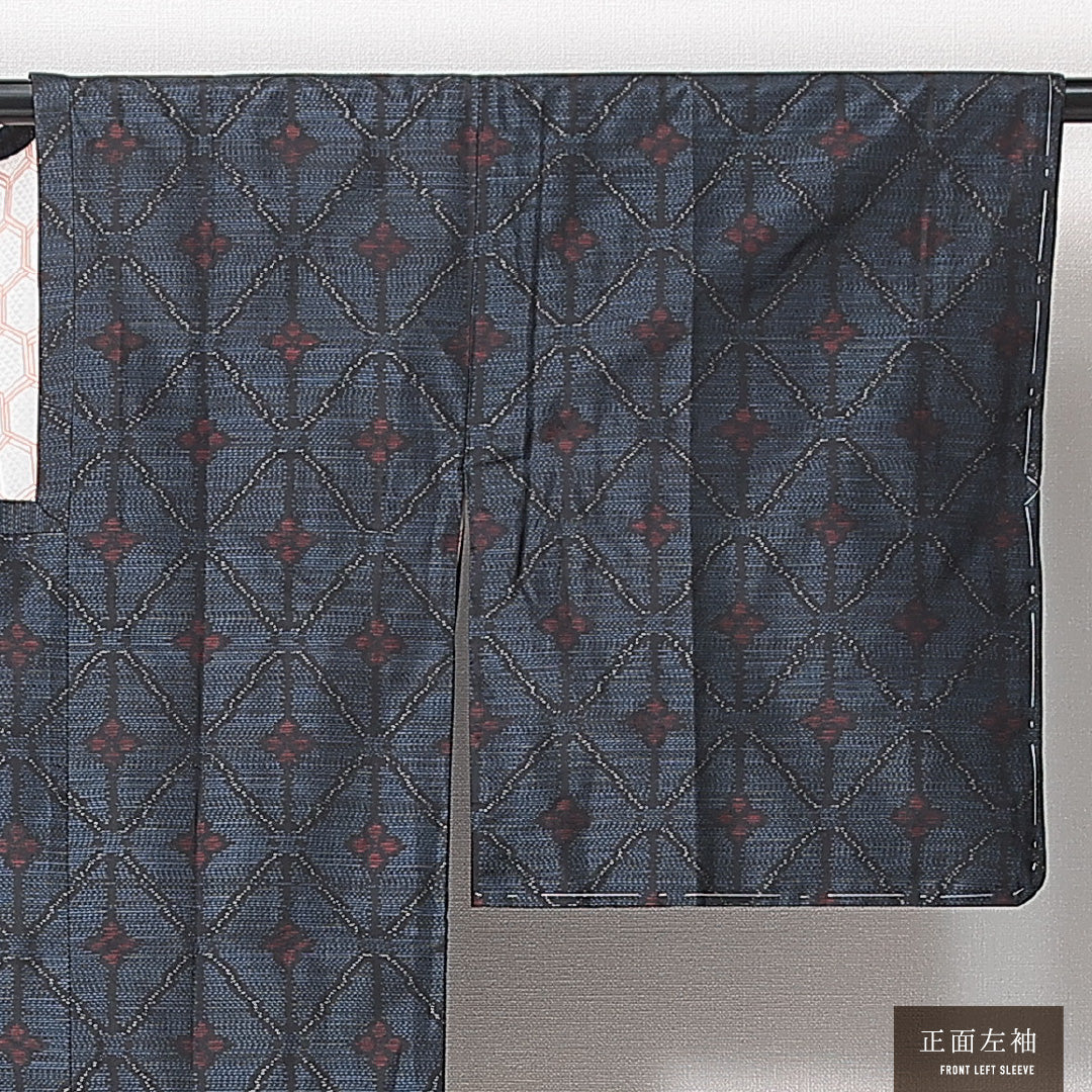 道行コート (村山大島紬) 袷 身丈88cm 裄丈65cm 正絹 Sランク セミフォーマル Mサイズ 緯総絣 ポケットあり 花菱 網目 紺系 RP 1237-14682