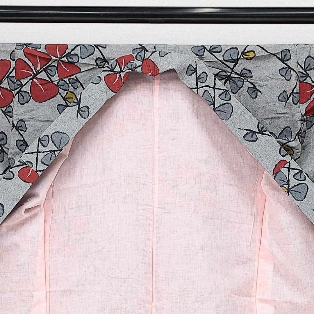 洗える着物 木綿の紬 袷 身丈146cm 裄丈62cm 木綿 Aランク カジュアル バチ衿 XSサイズ 花柄 グレー系 RP 1223-14538
