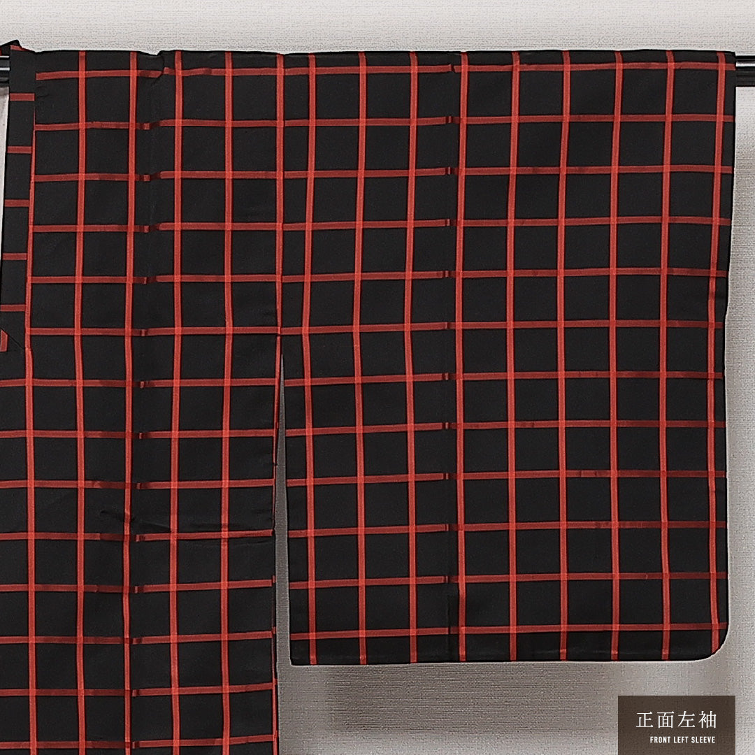 道行コート (大島紬) 袷 身丈131cm 裄丈66cm 正絹 Aランク セミフォーマル Mサイズ 格子 黒系 RP 1237-13870