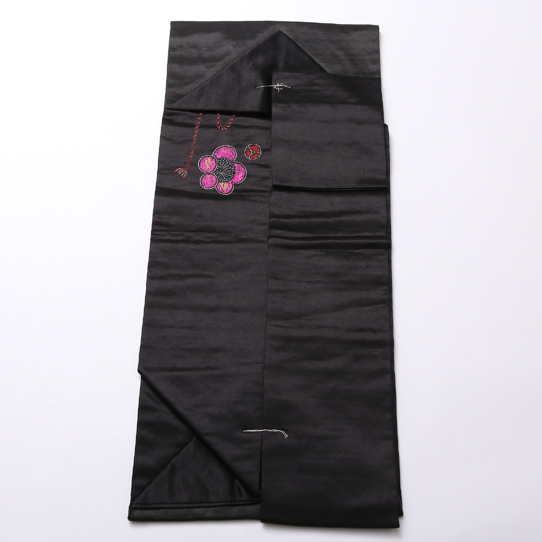 アンティーク 名古屋帯 ポイント柄 帯丈325cm Nランク 正絹 綸子 鼓 梅 落款 黒系 1224-02511