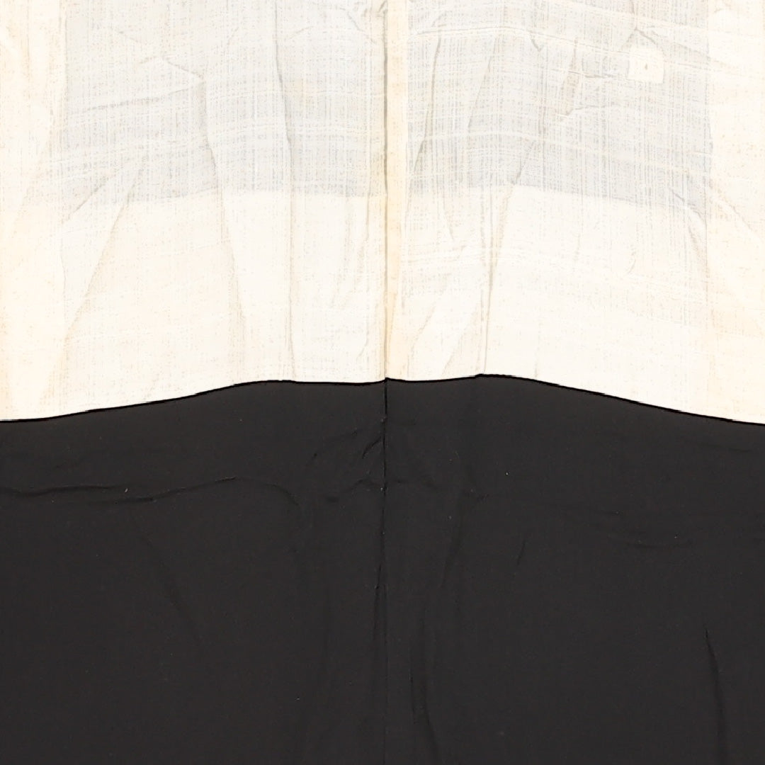 アンティーク 黒留袖 五つ紋 身丈146cm 裄丈62.5cm Cランク 正絹 袷 広衿 XS 刺繍 菊 古典的 控え目 黒系 1211-F0588