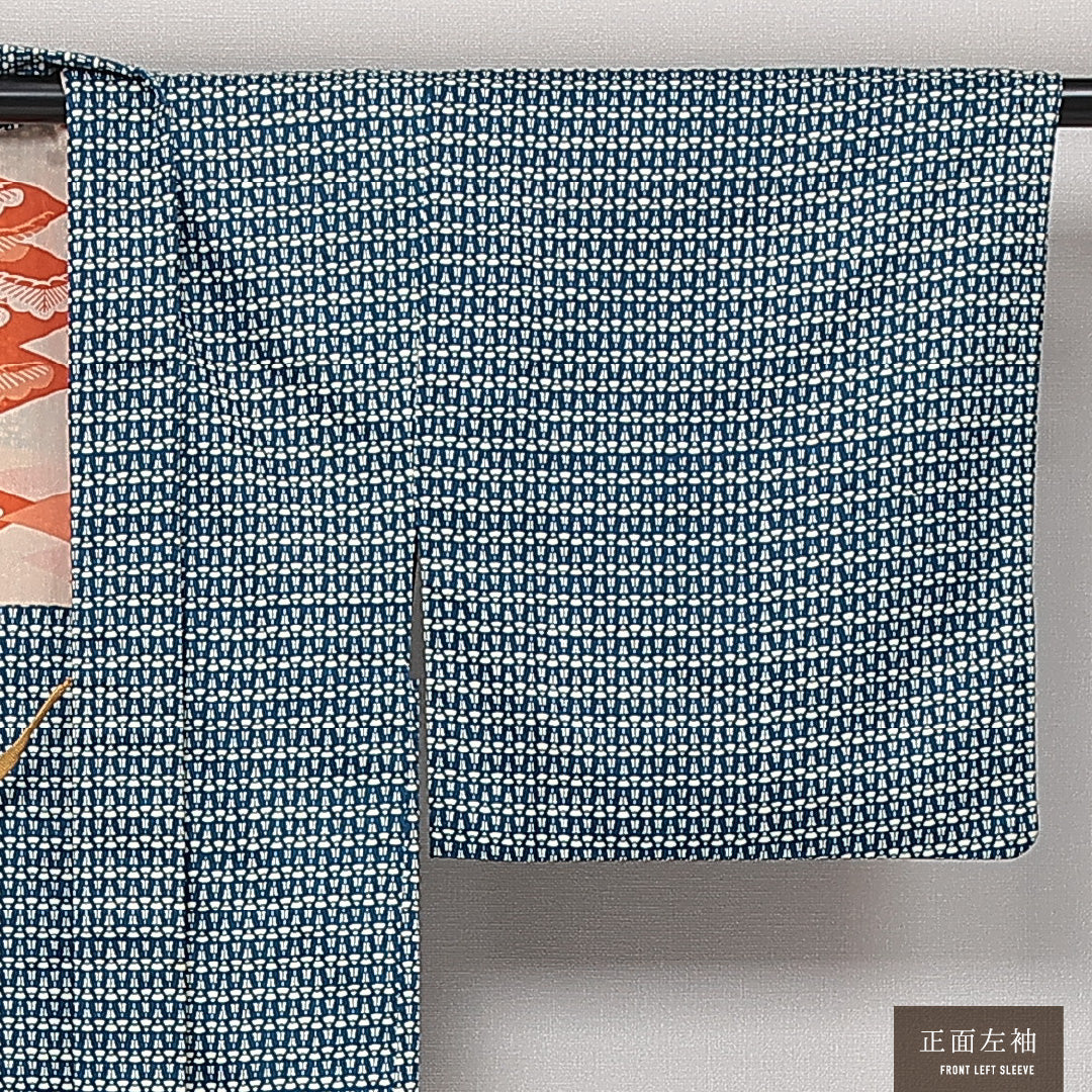 アンティーク 羽織 袷 身丈68cm 裄丈62cm 正絹 Cランク Sサイズ 紐あり 唐草 青系 RP 1232-13843