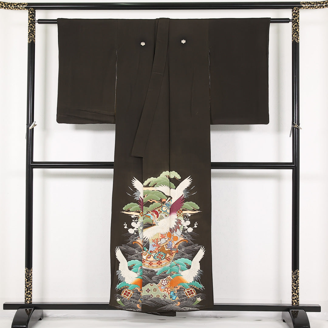 アンティーク 黒留袖 袷 身丈153cm 裄丈62cm 正絹 Cランク 五つ紋 (五三桐) バチ衿 Sサイズ 宝船 鶴 黒系 PO 1213-17479