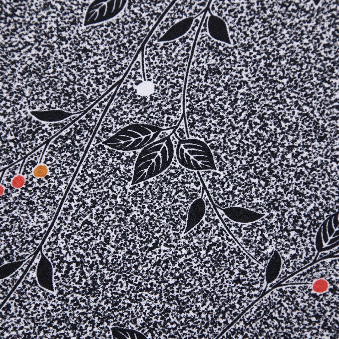 洗える着物 小紋 袷 身丈162cm 裄丈66cm ポリエステル Aランク インフォーマル 広衿 Lサイズ たたき染め 植物柄 黒系 RP 1221-11652