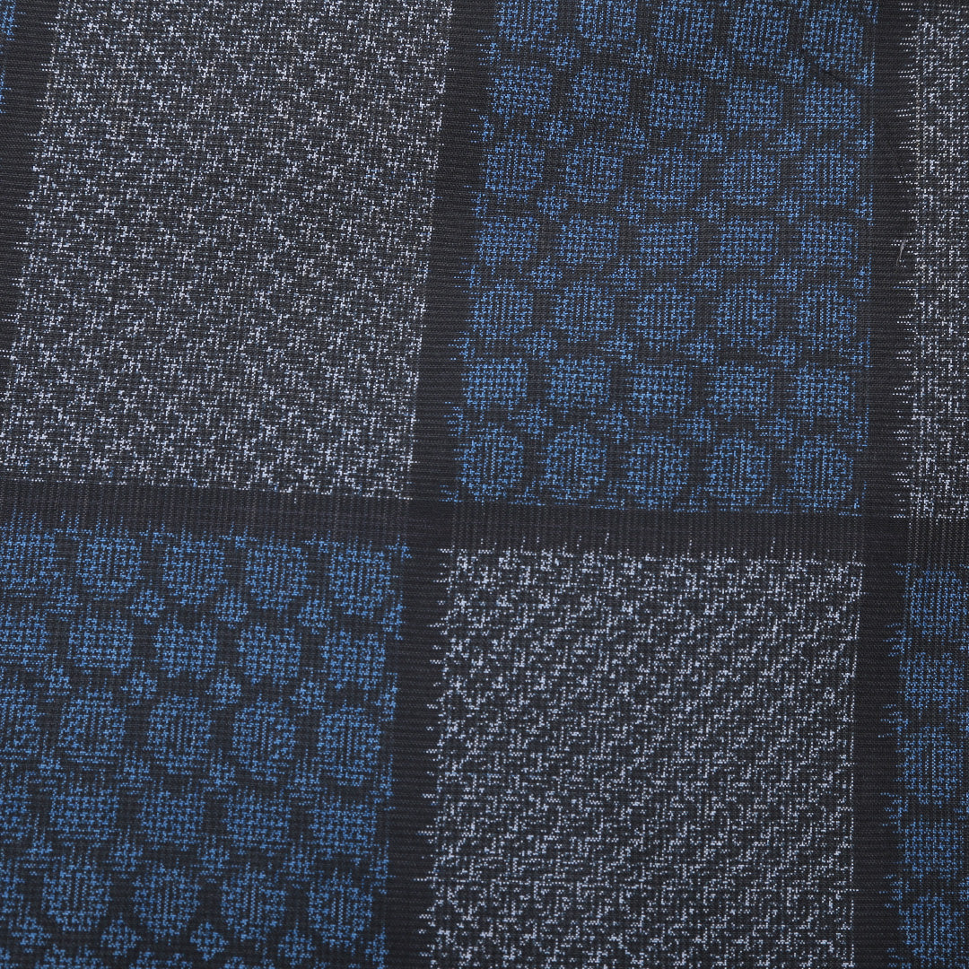 紬 袷 身丈154cm 裄丈60cm 正絹 Sランク Sサイズ バチ衿 カジュアル 市松 黒系 1216-03244