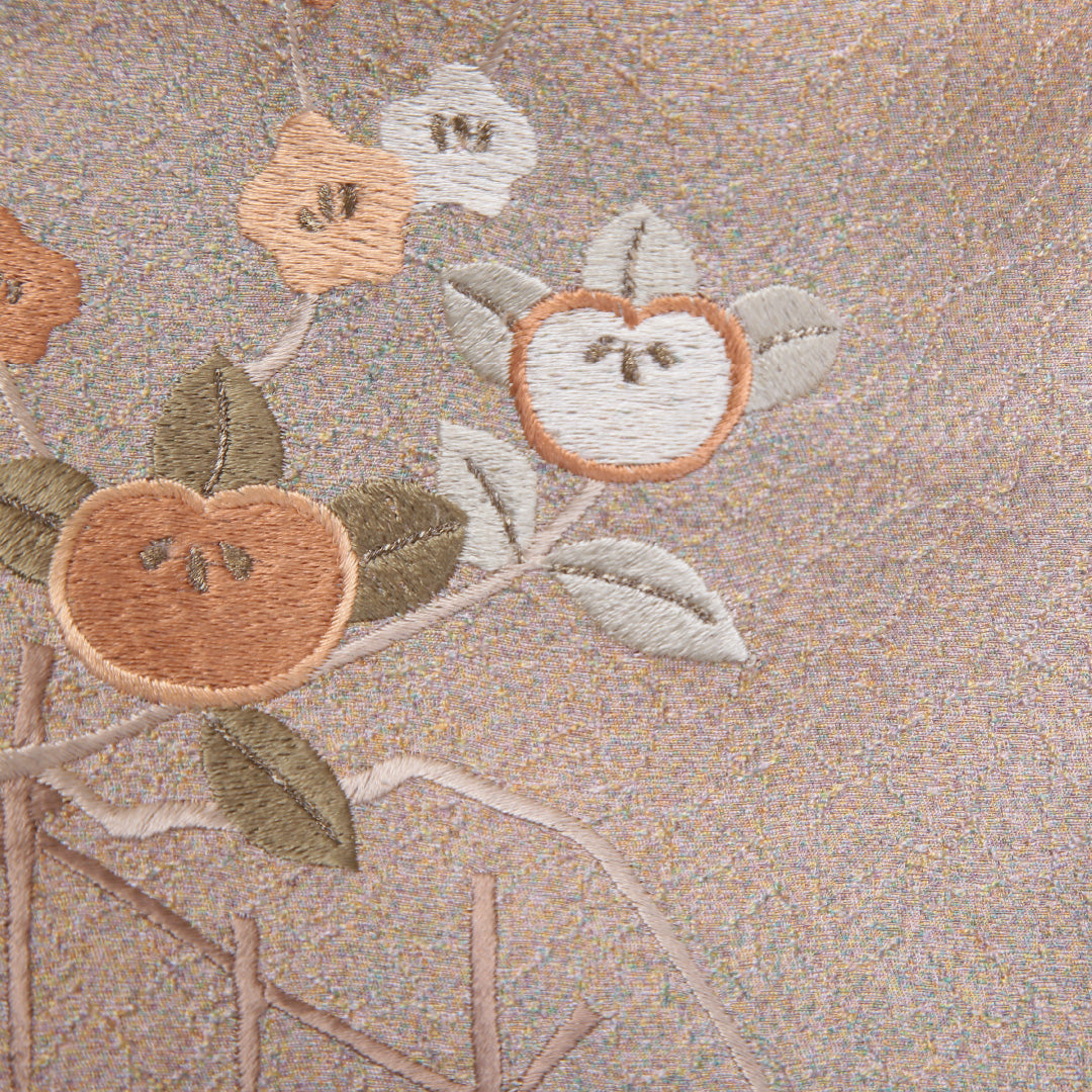付下げ 袷 身丈155~159cm 裄63cm 正絹 刺繍 柿 ぼかし 作家物 ベージュ系 ふくれ織 しつけ糸 Sランク 1212-00640