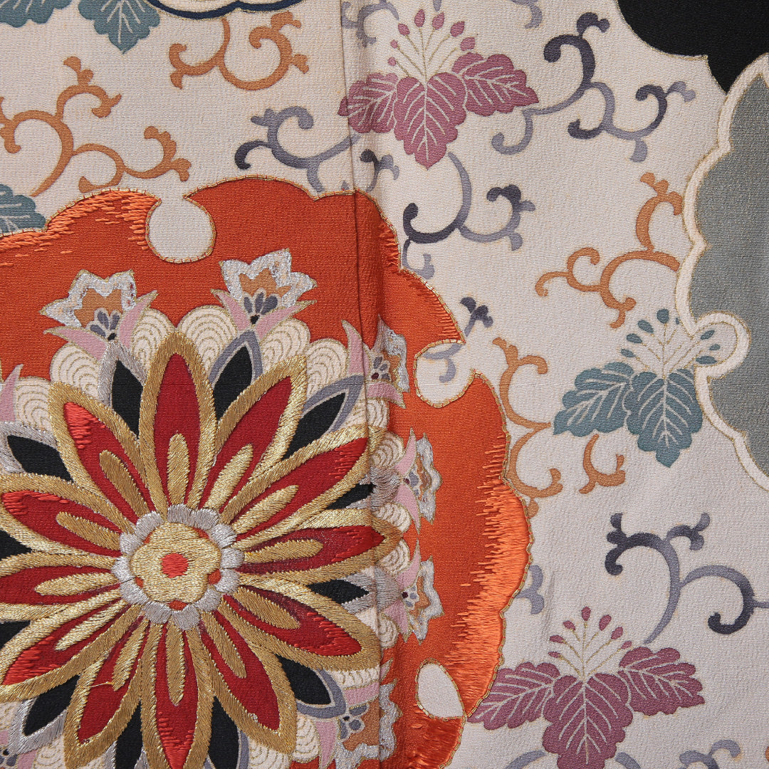 黒留袖 五つ紋 五七桐 身丈158cm 裄丈61.5cm Aランク 正絹 袷 比翼 広衿 M アラベスク 雪輪 金銀糸 フォーマル 黒系 1211-F0232