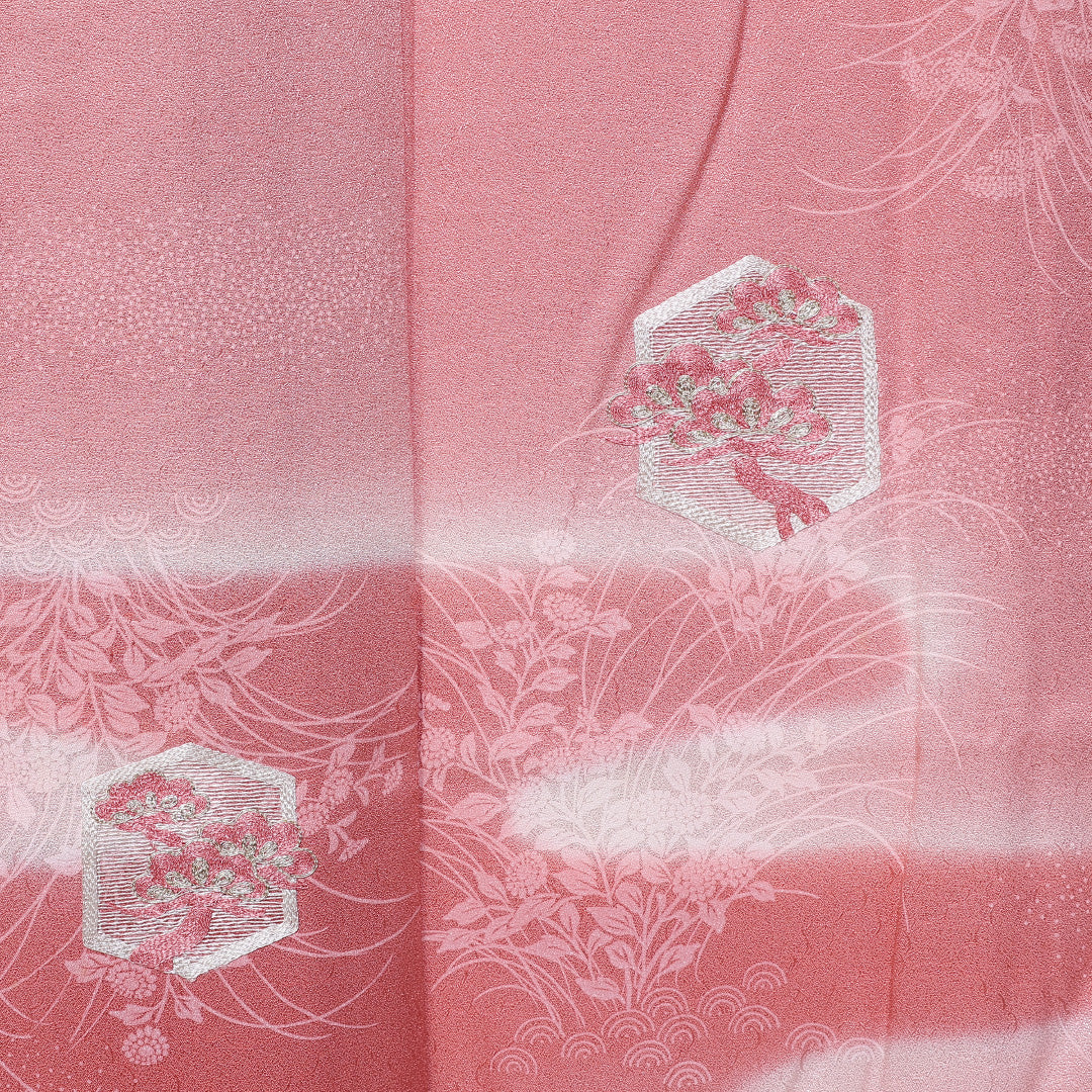 金駒刺繍 訪問着 袷 身丈155cm 裄63cm 正絹 エ霞 亀甲 笠松 ぼかし Sランク 1212-00726