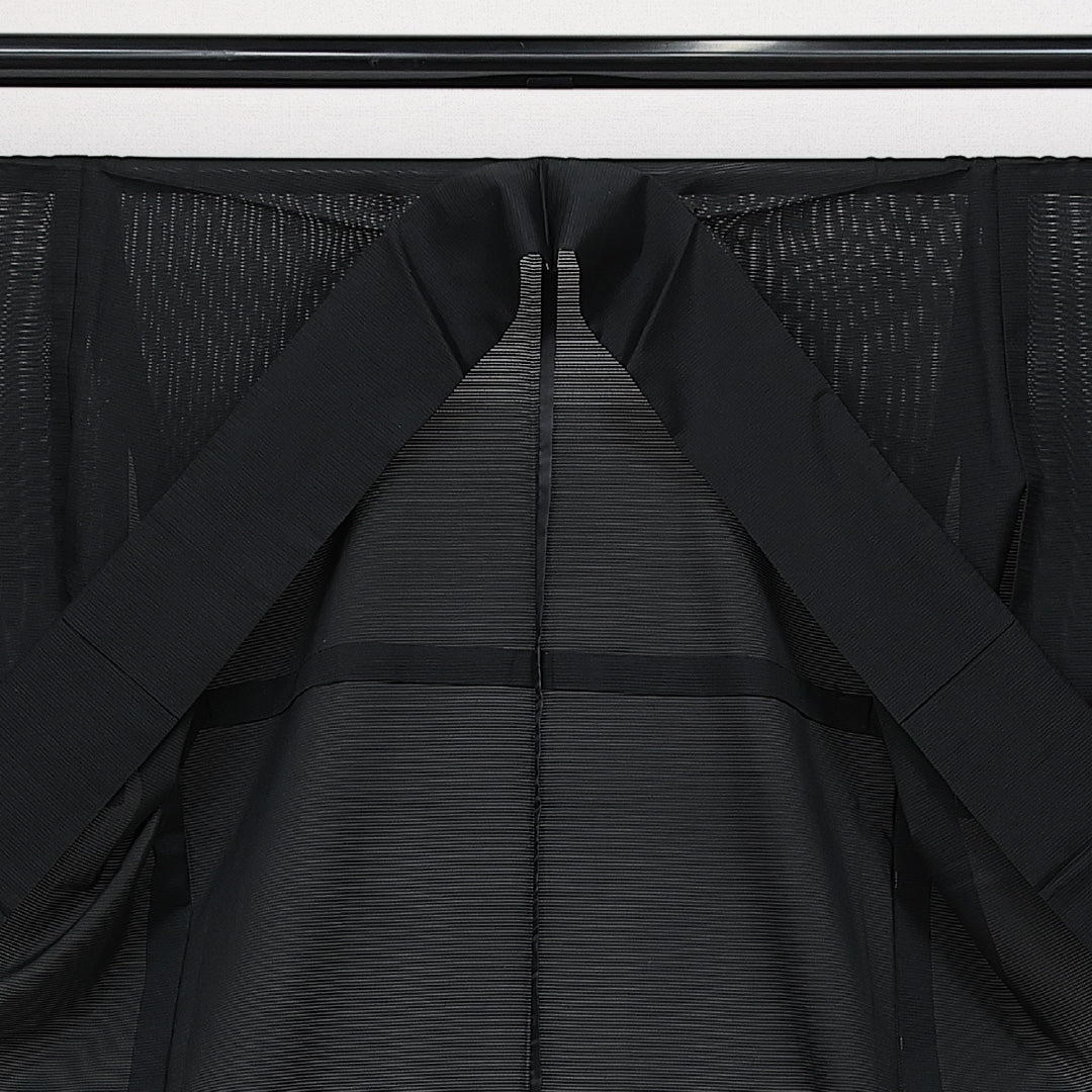 黒紋付 五つ紋 五三桐 身丈155cm 裄丈63cm Sランク 正絹 夏物 広衿 M フォーマル 上品 厳か 黒系 1299-F0613