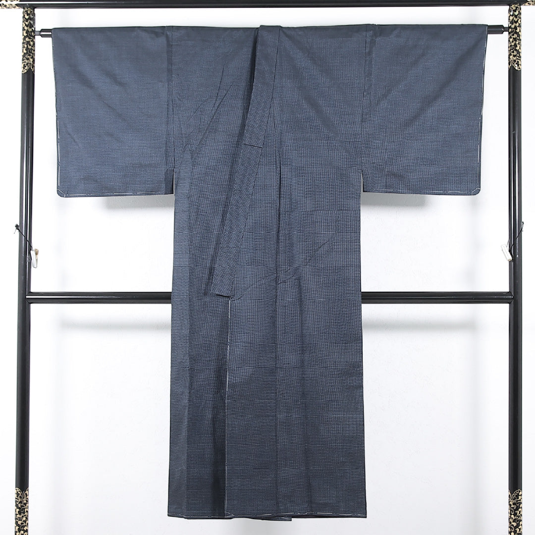 アンサンブル 男着物 (紬) 袷 身丈140cm 裄丈67cm 正絹 Sランク インフォーマル 棒衿 XSサイズ 亀甲 紺系 RP 1224-17369