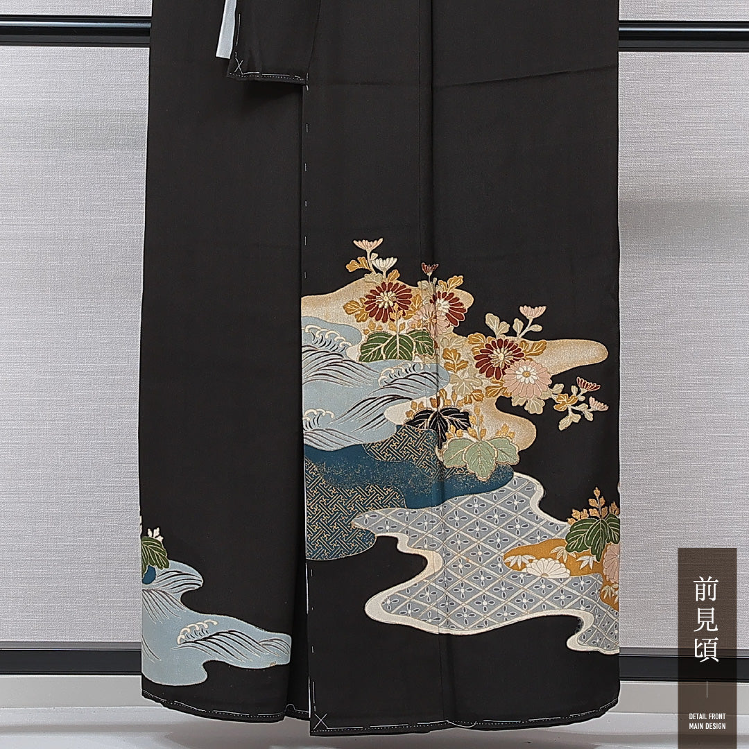 黒留袖 袷 身丈155cm 裄丈63cm 正絹 Cランク 五つ紋 (三つ割り桔梗) フォーマル 広衿 Mサイズ 刺繍 比翼 菊 黒系 LP 1213-07000