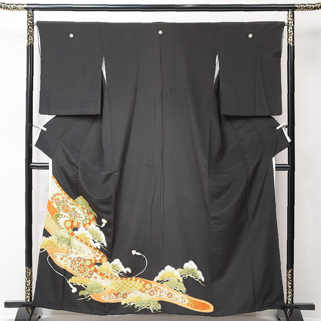 黒留袖 袷 身丈161cm 裄丈64cm 正絹 Cランク 五つ紋 (四つ目菱) フォーマル 広衿 Lサイズ 流水 菊 黒系 LP 1213-06961