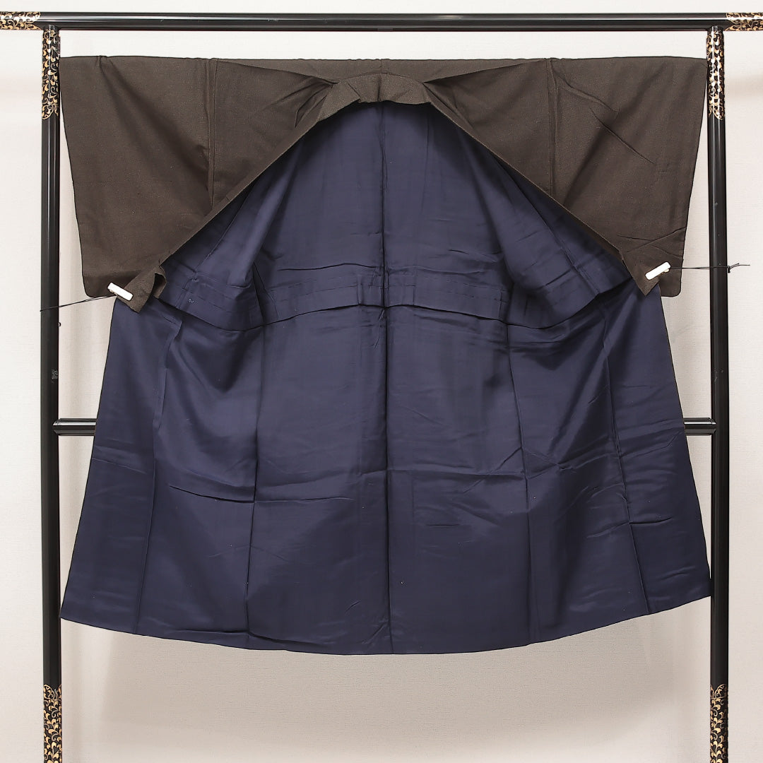 男着物 袷 身丈135cm 裄丈69cm 正絹 Aランク カジュアル 棒衿 Sサイズ 無地 茶系 RP 1224-17215