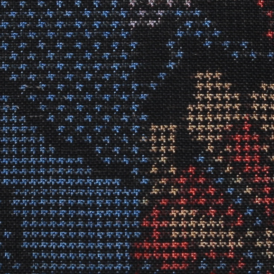 未使用品 紬(大島紬) 袷 身丈168cm 裄丈65cm 正絹 Sランク XLサイズ 広衿 インフォーマル 経緯絣 鶴 しつけ糸 紺系 1216-02983