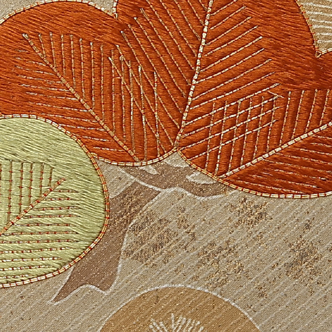 色留袖 五つ紋 丸に五三桐 身丈165cm 裄丈65cm Bランク 正絹 袷 比翼 広衿 XL 刺繍 金駒刺繍 松 フォーマル 抽象的 優しい 金系 1211-F0557