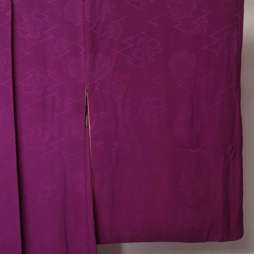 アンティーク 羽織(錦紗) 袷 身丈95cm 裄丈64cm 正絹 Cランク Mサイズ 紋意匠 松皮菱に梅 紫系 1217-06131