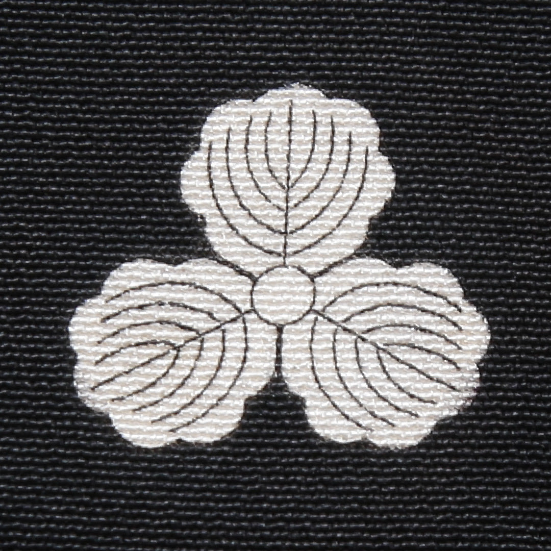 黒留袖 五つ紋 三つ柏 身丈158cm 裄丈65.5cm Aランク 正絹 袷 広衿 M 落款 金箔 流水 檜垣 フォーマル 黒系 1211-F0156