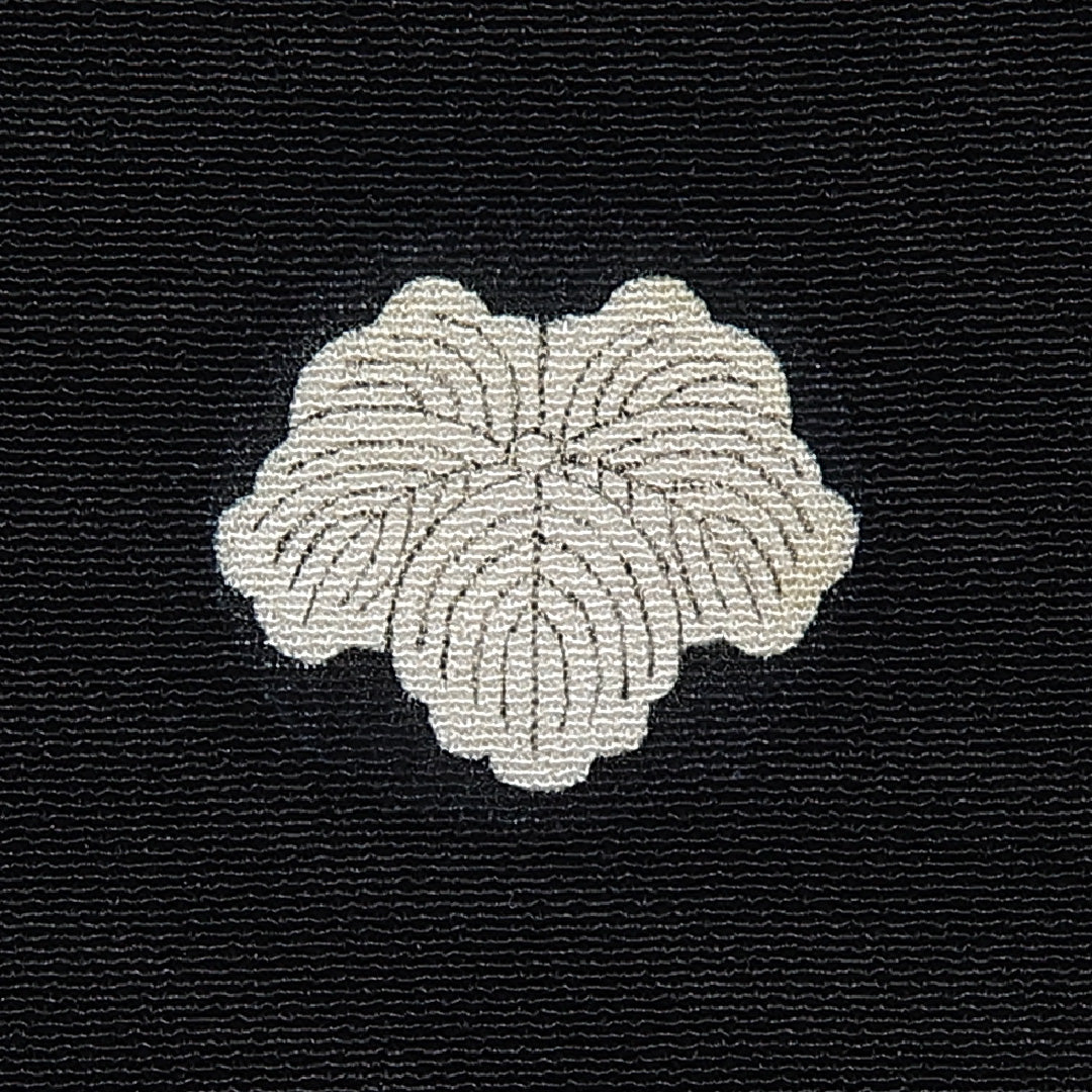 黒留袖 身丈165cm 裄丈64.5cm 袷 五つ紋 蔦 正絹 Bランク 広衿 華紋 金駒刺繍 唐花 1211-F0348