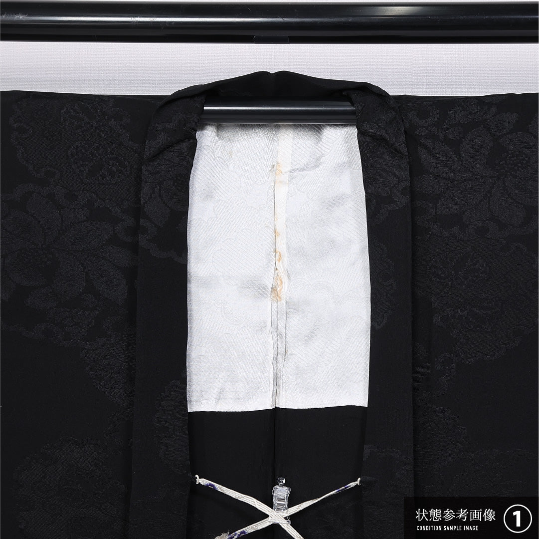 黒羽織 袷 身丈78cm 裄丈63cm 正絹 Aランク インフォーマル Sサイズ 織り出し 紐あり 牡丹 黒系 RP 1233-11127