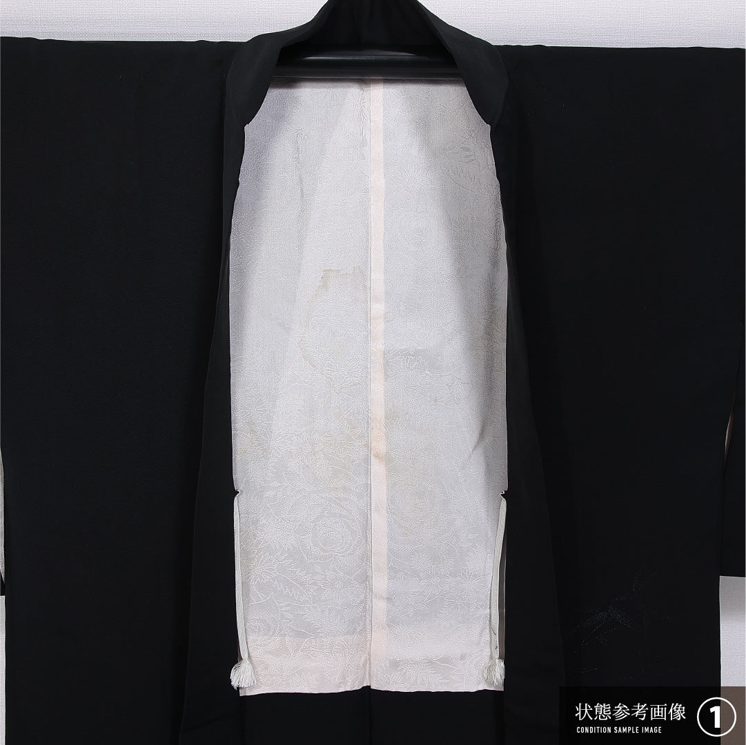 黒羽織 袷 身丈79cm 裄丈62cm 正絹 Aランク インフォーマル Sサイズ 絵羽羽織 漆糸 紐あり 笹 黒系 RP 1233-11150