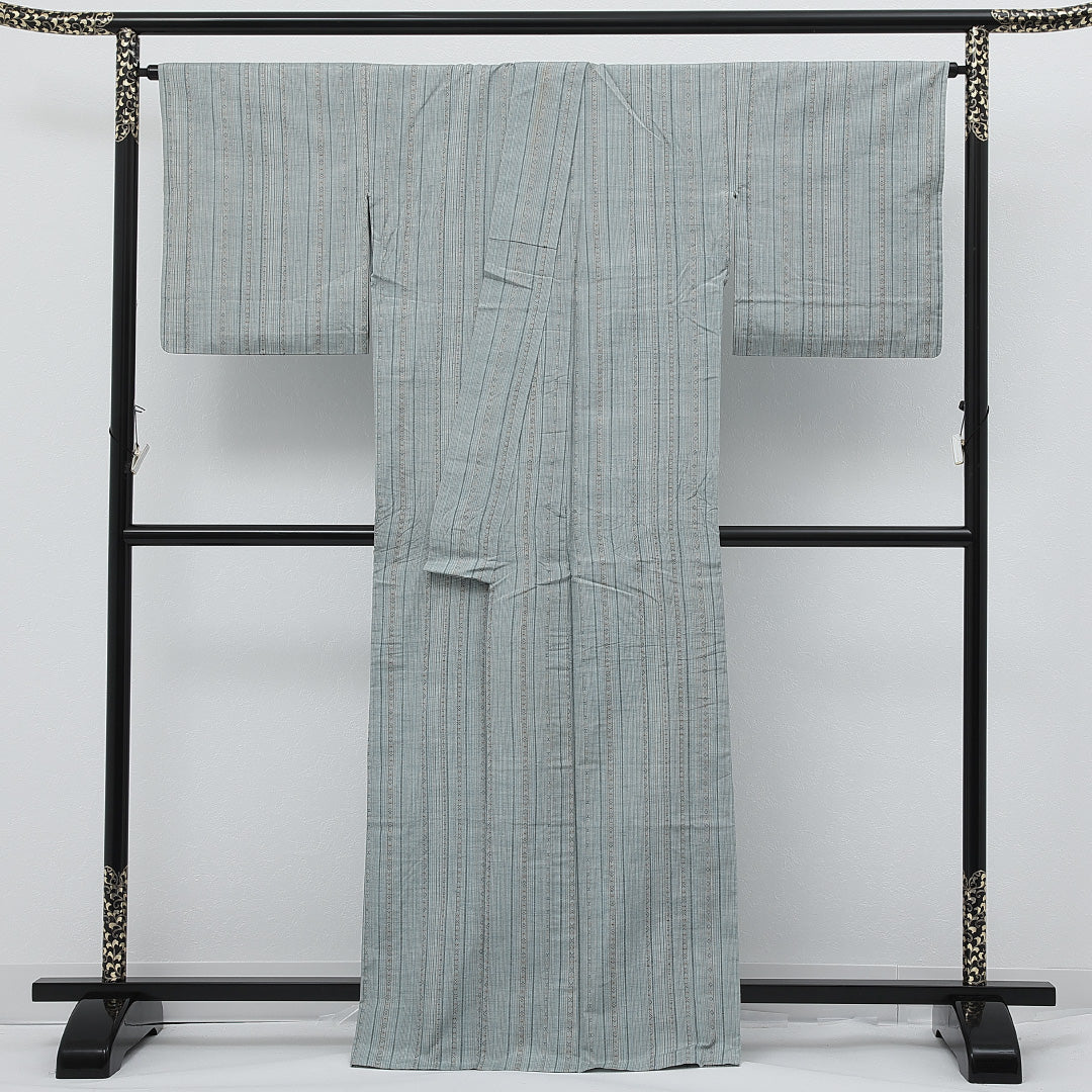 洗える着物 木綿の紬 単衣 身丈168cm 裄丈68cm 木綿 Aランク カジュアル 広衿 XSサイズ 肩当て 縞 グレー系 RP 1223-17278