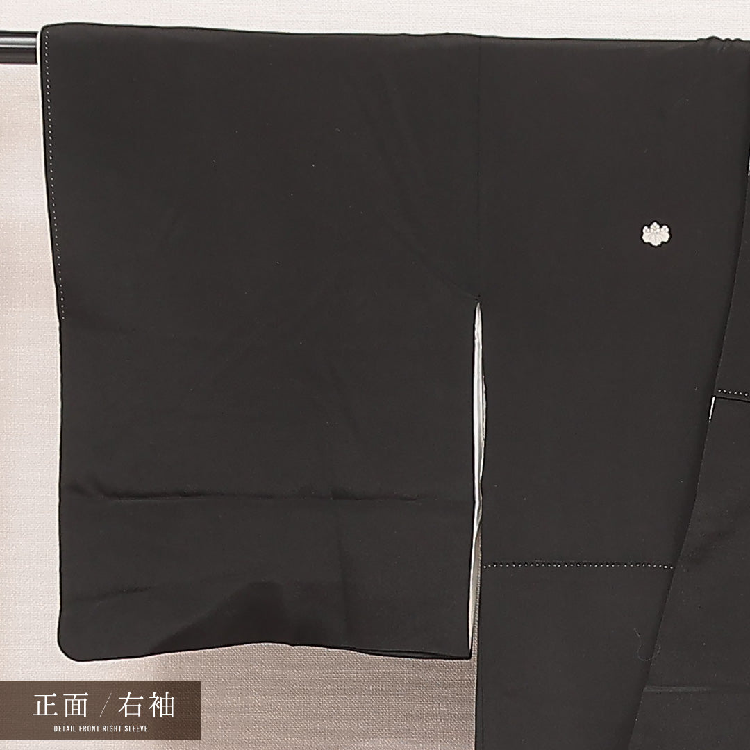 黒留袖 袷 身丈160cm 裄丈61cm 正絹 Aランク 五つ紋 (五三桐) フォーマル 広衿 Lサイズ 金彩 比翼 扇面文 茶屋辻 黒系 RP 1213-07107