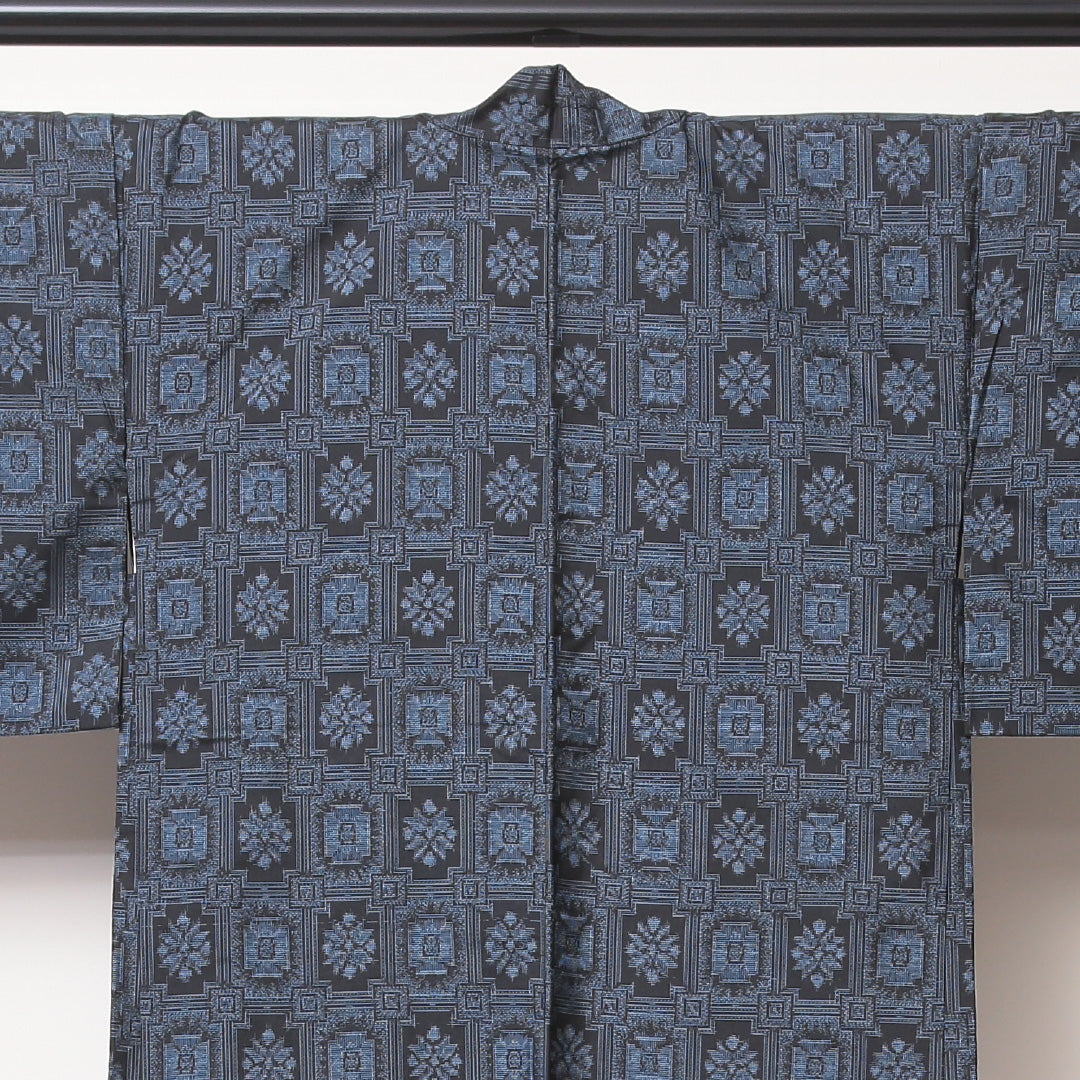 紬(村山大島紬) アンサンブル 袷 身丈162cm 裄丈62cm 正絹 Sランク Lサイズ 広衿 インフォーマル 創作柄 証紙 しつけ糸 紺系 1216-03529