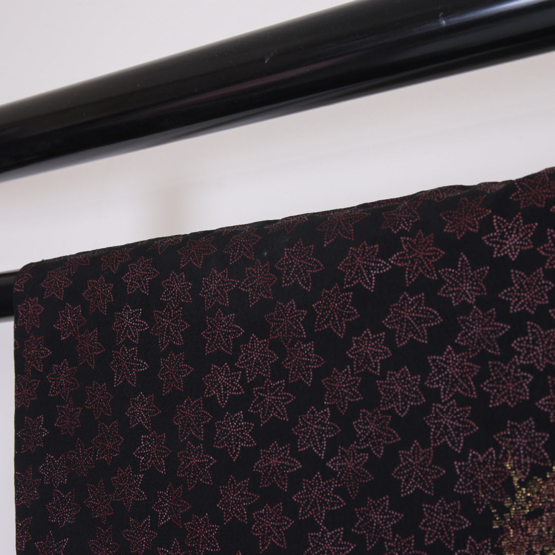 アンティーク 黒羽織 身丈92cm 裄丈62cm S 正絹 紅葉 金彩 紐あり 黒系 Aランク 1217-00758