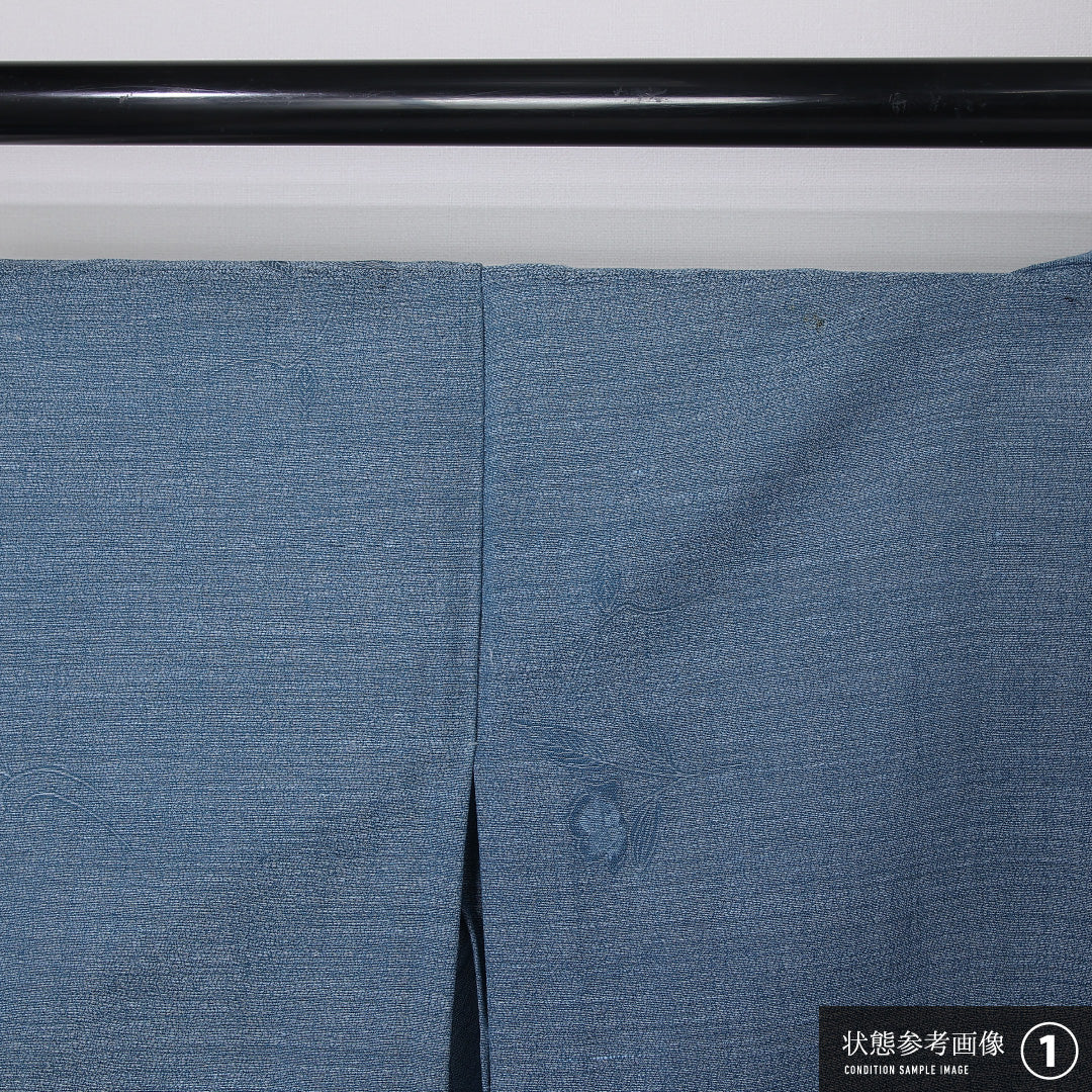 紬 身丈149cm 裄丈62cm Aランク XS ウール 洗える着物 単衣 バチ衿 花柄 カジュアル 青系 1216-12372