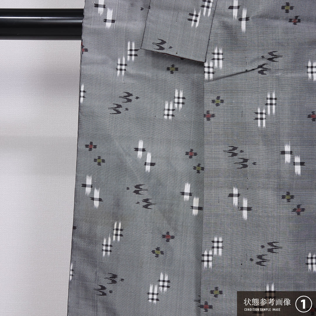 琉球絣の着物 袷 身丈161cm 裄丈64cm 正絹 Aランク カジュアル 広衿 Lサイズ トゥイグァー グレー系 M4 1223-11173
