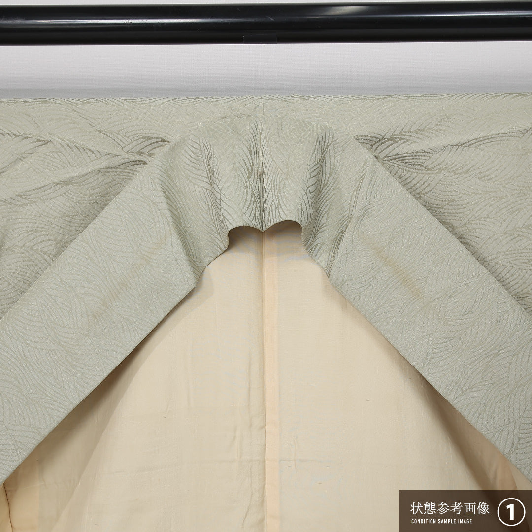 色無地 身丈157cm 裄丈65.5cm Aランク M 正絹 袷 広衿 地紋あり 波 カジュアル 緑系 1214-12020