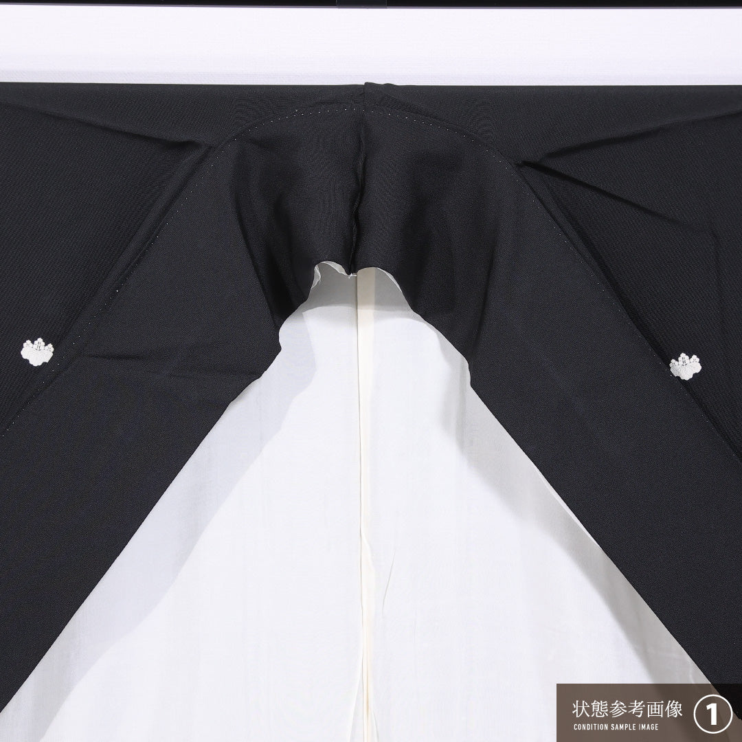 黒留袖 身丈161cm 裄丈65cm 袷 五つ紋 五三桐 正絹 Aランク 広衿 御所解 松竹梅 青海波 比翼仕立て 1211-F0426