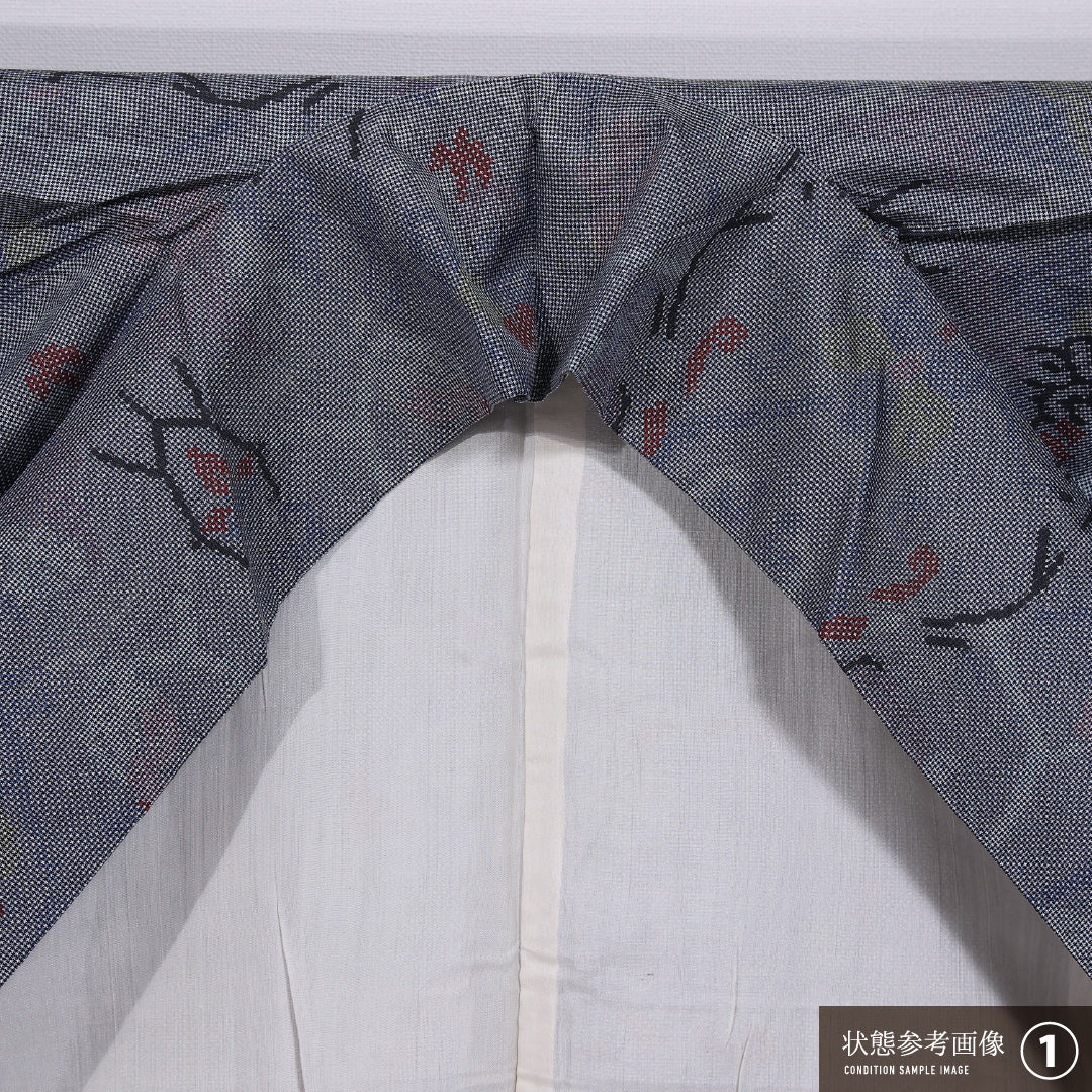 大島紬 袷 身丈159cm 裄丈68cm 正絹 Bランク インフォーマル 広衿 Mサイズ 創作柄 グレー系 RP 1223-11589