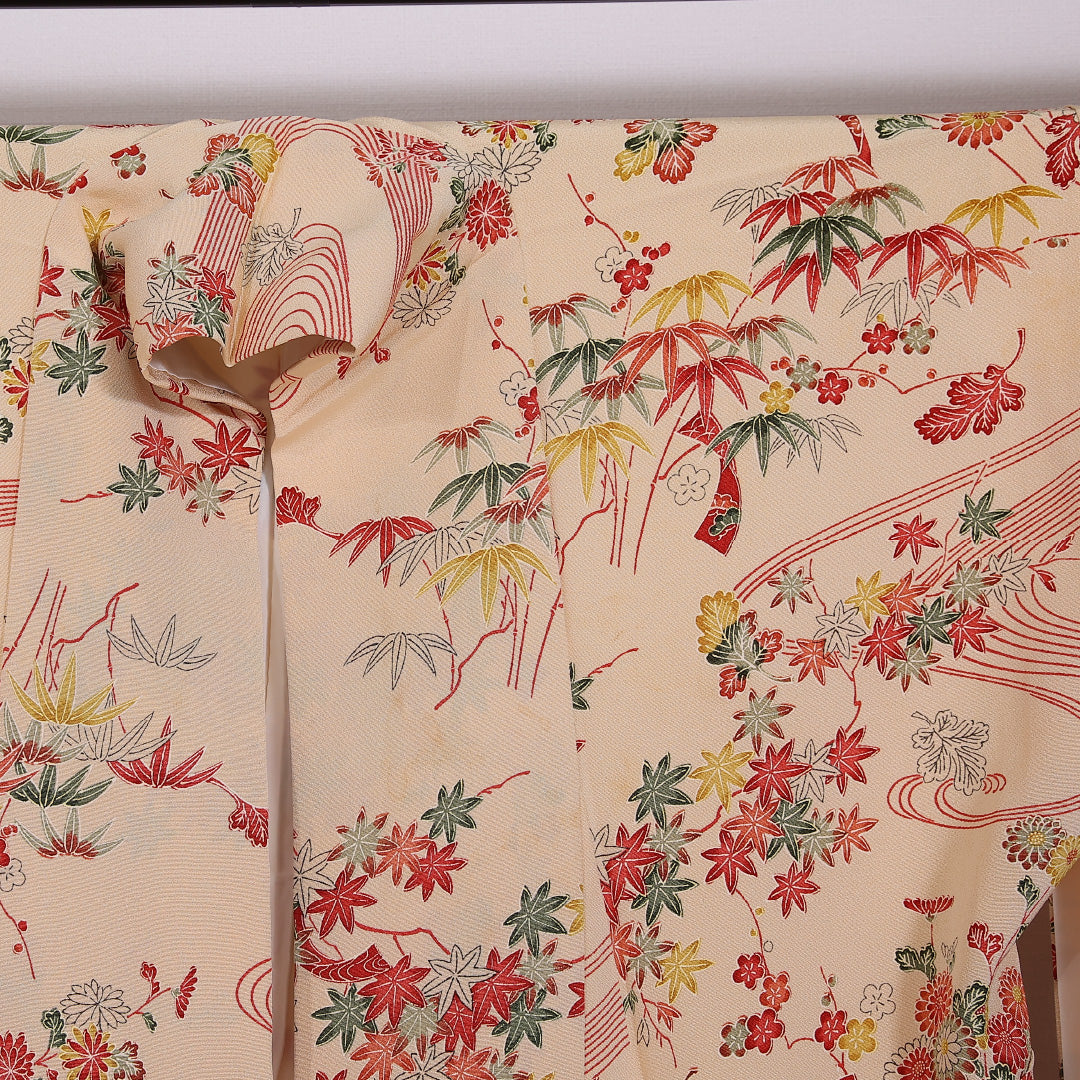 小紋 袷 身丈155.5cm 裄63.5cm 正絹 流水 梅 紅葉 菊 笹 クリーム系 Bランク 1215-02471