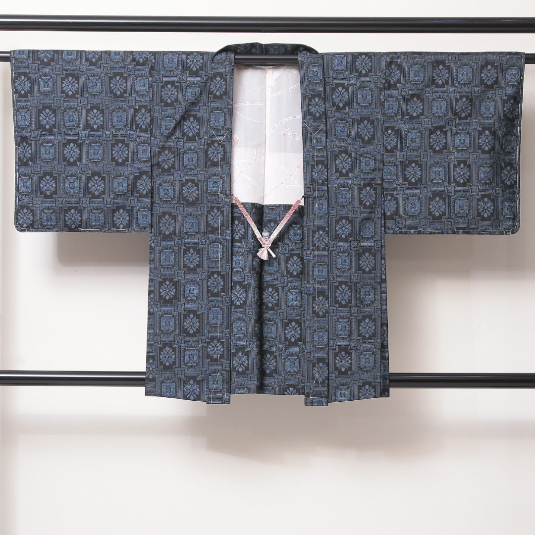 紬(村山大島紬) アンサンブル 袷 身丈162cm 裄丈62cm 正絹 Sランク Lサイズ 広衿 インフォーマル 創作柄 証紙 しつけ糸 紺系 1216-03529