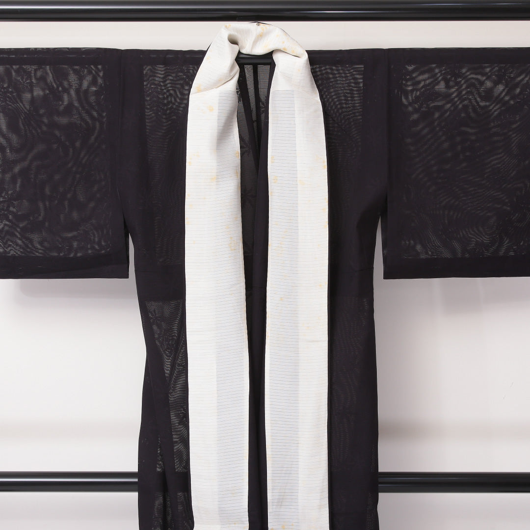 色無地 夏物 紗 身丈162cm 裄丈62cm 正絹 Aランク Lサイズ 広衿 インフォーマル 紋意匠 紅葉 紫系 1214-05253