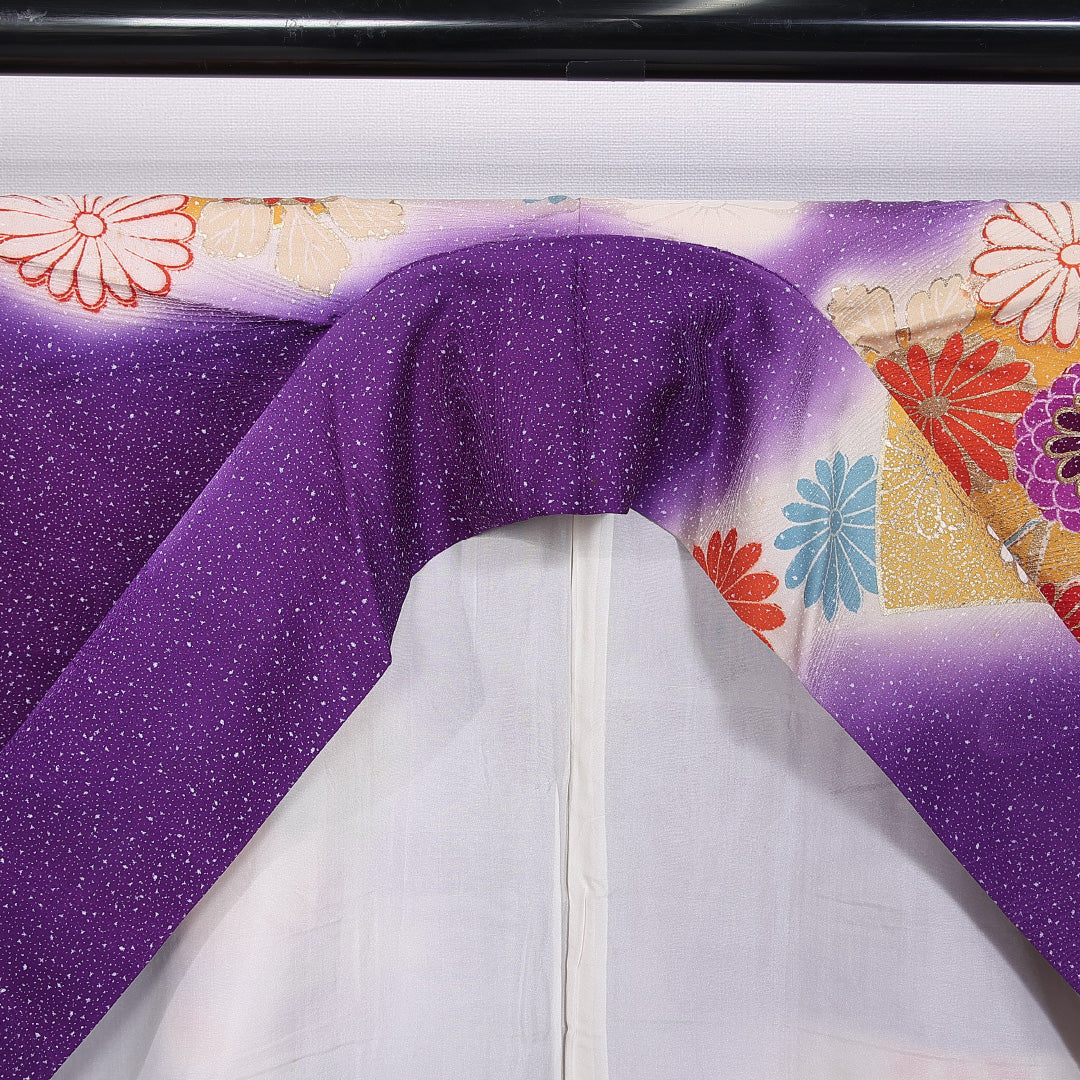 振袖 身丈157cm 裄丈65cm 袷 正絹 Cランク 広衿 菊 梅 紅葉 金駒刺繍 扇 1213-F0391