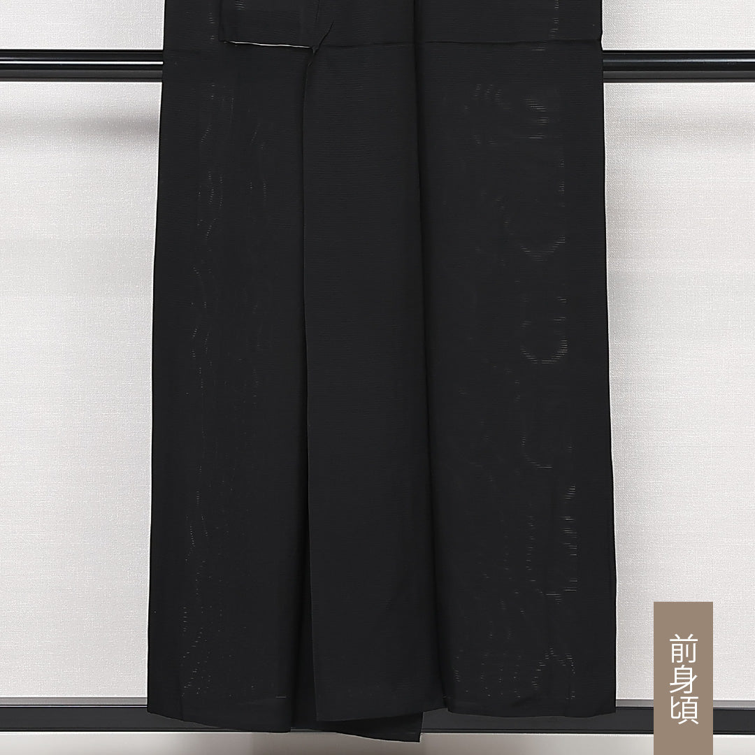 夏物 黒紋付 絽 身丈151cm 裄丈63cm 正絹 Sランク 五つ紋 (五三桐) 弔事用 広衿 Sサイズ 黒系 RP 1230-06812