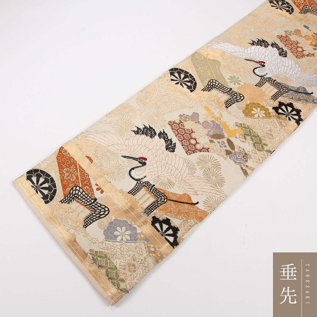 アンティーク 丸帯 帯丈392cm 正絹 全通 御所車 鶴 菊 クリーム系 1242-02569