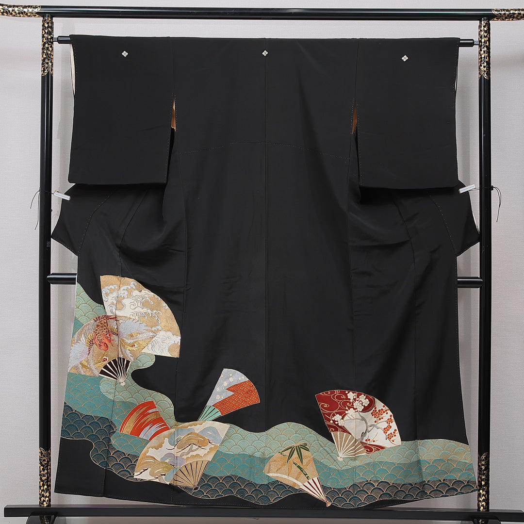 黒留袖 袷 身丈156cm 裄丈62cm 正絹 Cランク 五つ紋 (四ツ目菱) フォーマル 広衿 Mサイズ 刺繍 扇面文 鳳凰 黒系 LP 1213-07004