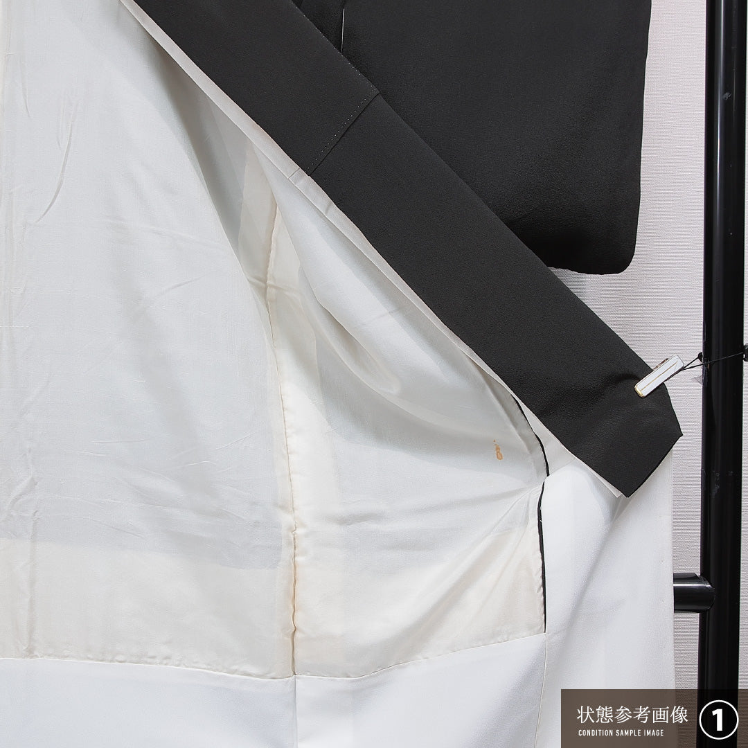 黒留袖 袷 身丈150cm 裄丈63cm 正絹 Sランク 五つ紋 (五三桐) フォーマル 広衿 Sサイズ 蘇州刺繍 比翼 菊 黒系 RP 1213-07015