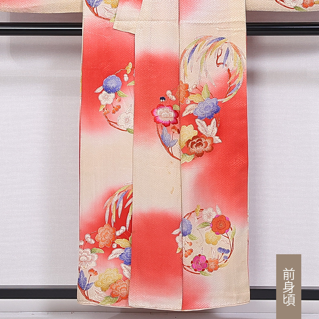 アンティーク 小振袖 袷 身丈154cm 裄丈57cm 正絹 Aランク 広衿 Sサイズ 梅 笹 牡丹 赤系 RP 1216-06670