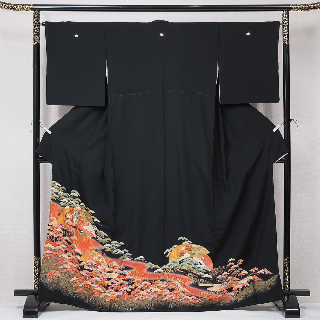黒留袖 袷 身丈165cm 裄丈66cm 正絹 Aランク 五つ紋 (五三桐) フォーマル 広衿 XLサイズ 比翼 御所車 松 黒系 RP 1213-06918
