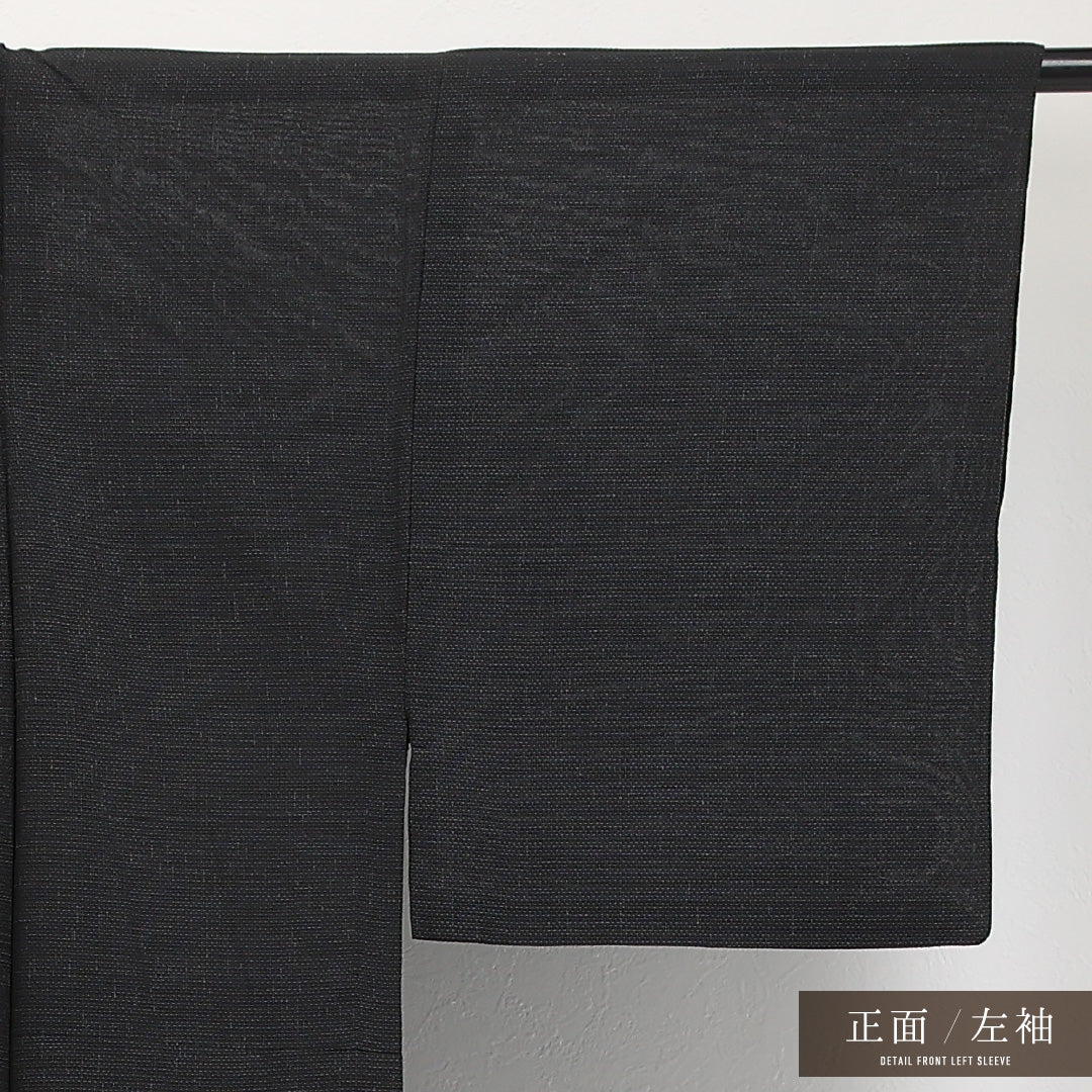 夏物 男着物 (紬) 夏紬 身丈146cm 裄丈68cm 正絹 Aランク インフォーマル バチ衿 Mサイズ 抽象柄 黒系 RP 1224-17293