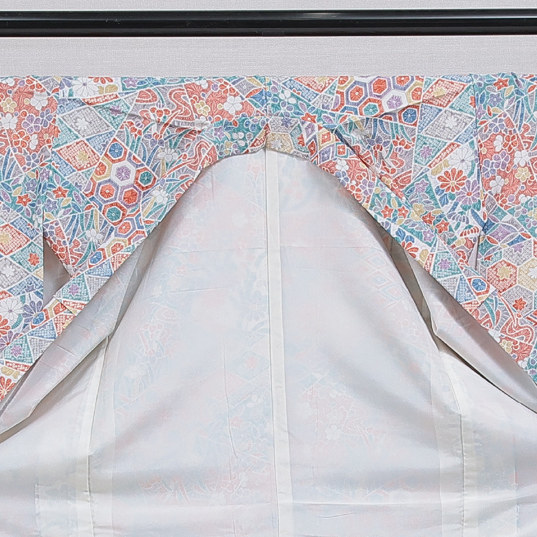 洗える着物 小振袖 袷 身丈151cm 裄丈62cm ポリエステル Sランク セミフォーマル バチ衿 Sサイズ 裂取り 多色系 RP 1216-07089