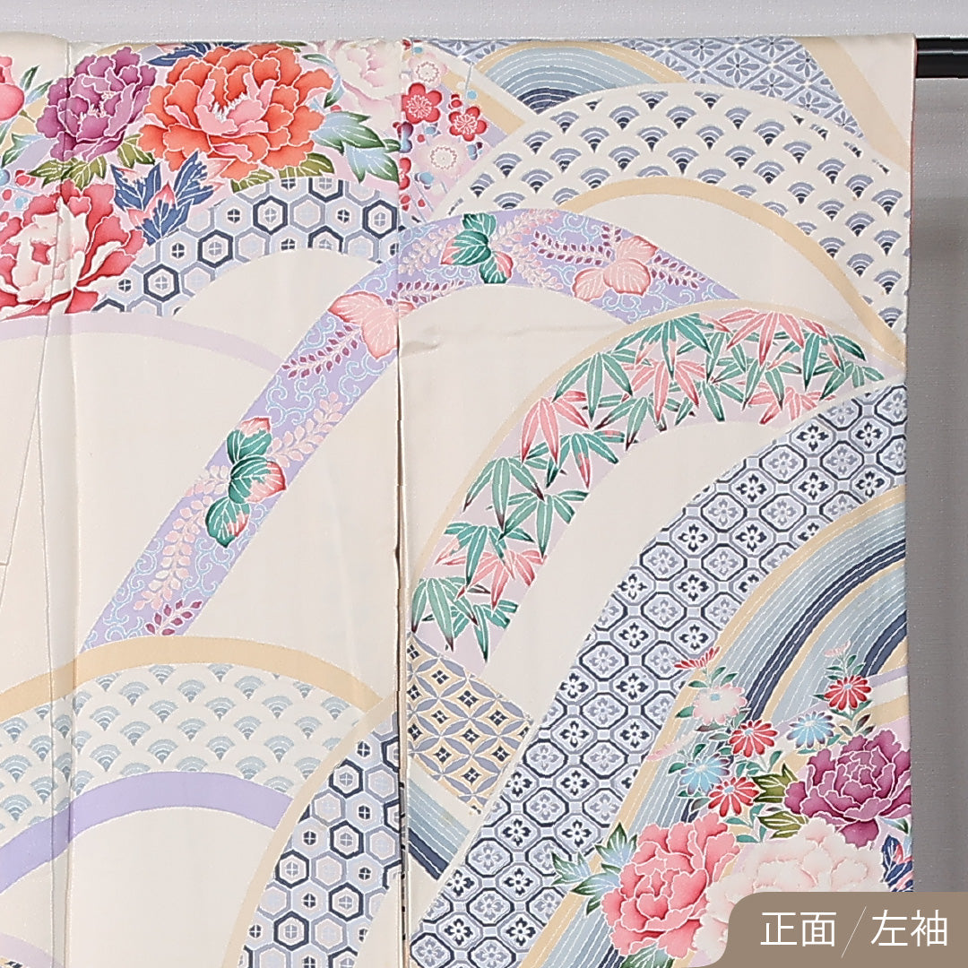 振袖 袷 身丈163cm 裄丈63cm 正絹 Bランク フォーマル 広衿 Lサイズ 牡丹 紅葉 吉祥文様 クリーム系 RP 1215-06740