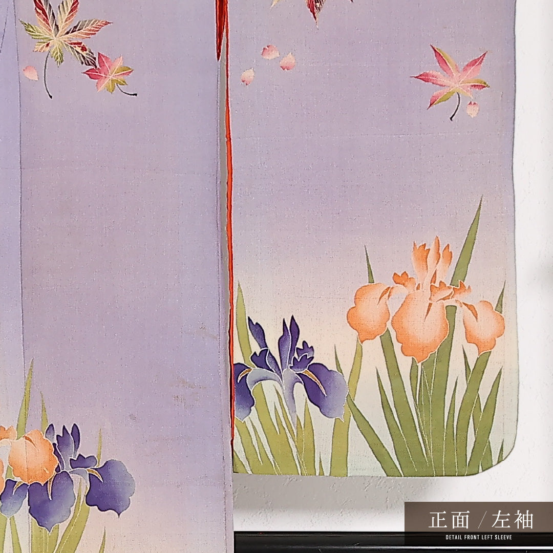 アンティーク 小振袖 (ちりめん) 袷 身丈128cm 裄丈63cm 正絹 Dランク 三つ紋 (三つ割五三桐) バチ衿 XSサイズ 菖蒲 紅葉 ちりめん グレー系 M4 1216-17555