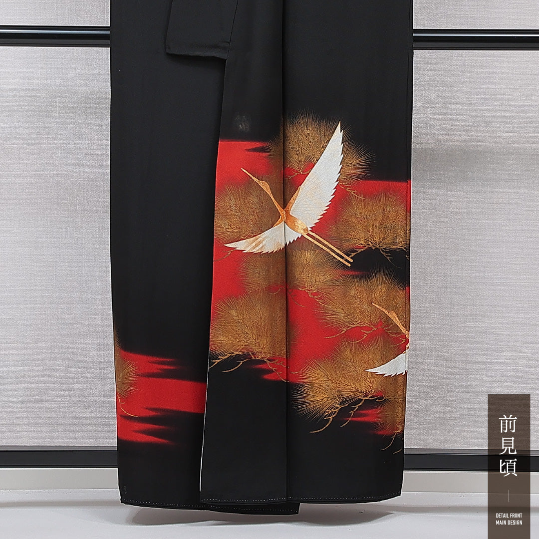黒留袖 袷 身丈157cm 裄丈65cm 正絹 Cランク 五つ紋 (五三桐) フォーマル 広衿 Mサイズ 金駒刺繍 比翼 落款 鶴 松 黒系 LP 1213-07005