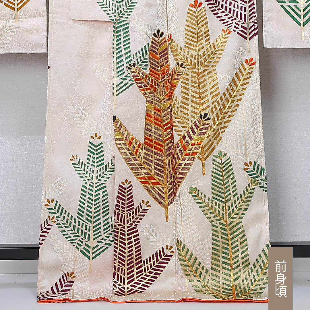 振袖 袷 身丈169cm 裄丈66cm 正絹 Sランク フォーマル 広衿 XLサイズ 刺繍 松 吉祥文様 クリーム系 RP 1215-06712
